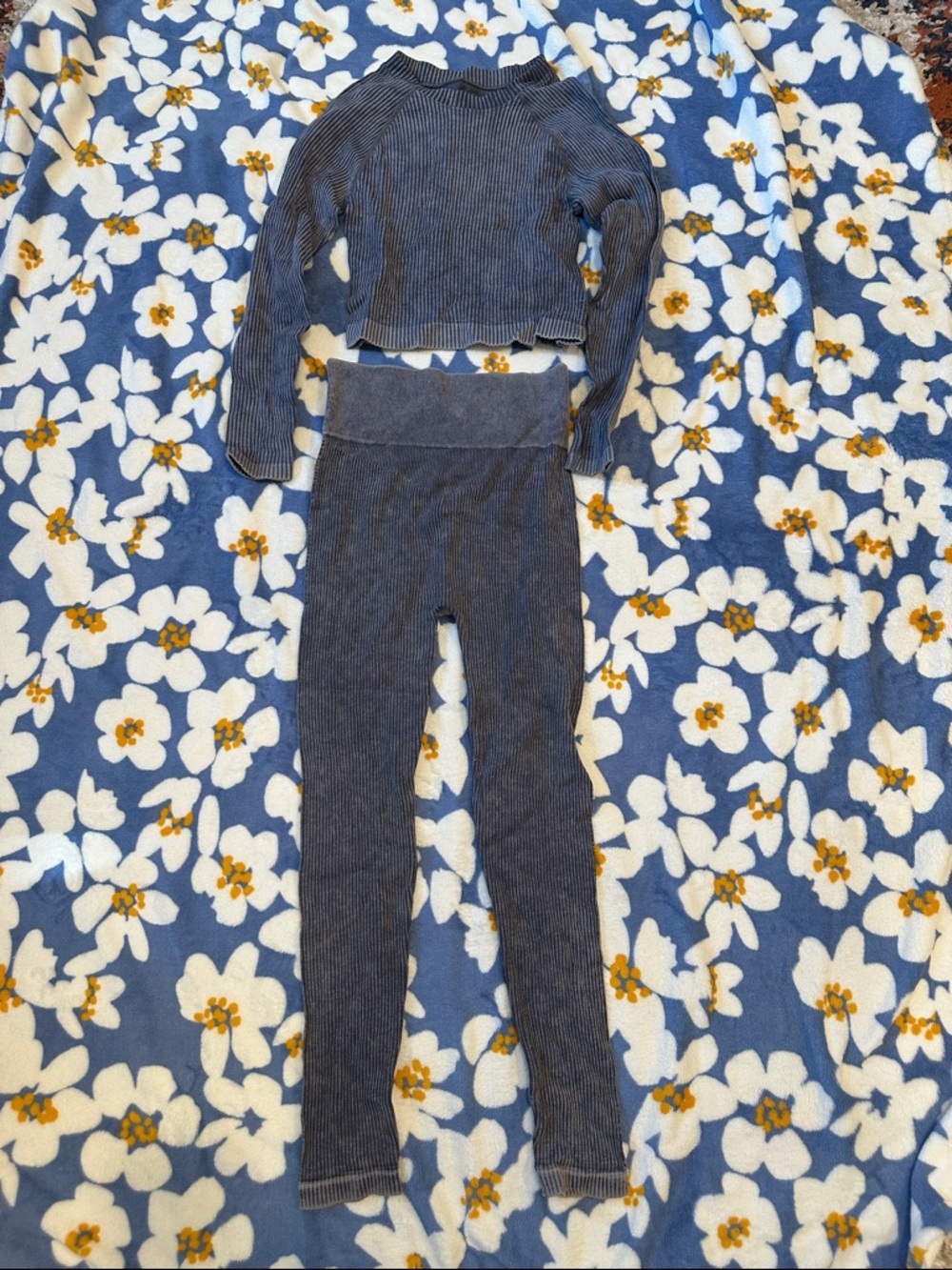 Ribbed Two-Piece Workout Set